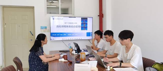 https://www.jou.edu.cn/__local/0/38/1E/BA6187E797B6D6D42136B8D2ADA_59207C7C_DA87.jpg