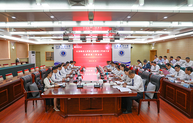 https://xuri.jou.edu.cn/__local/C/3E/C2/2F2FFAAF59228DE28570F2C7757_0452B7D8_5AB35.jpg