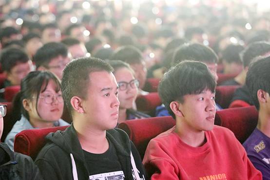 https://xuri.jou.edu.cn/__local/D/03/82/318212F28D9E0AF934F1AB98DA5_19DCB221_3F17D.jpg