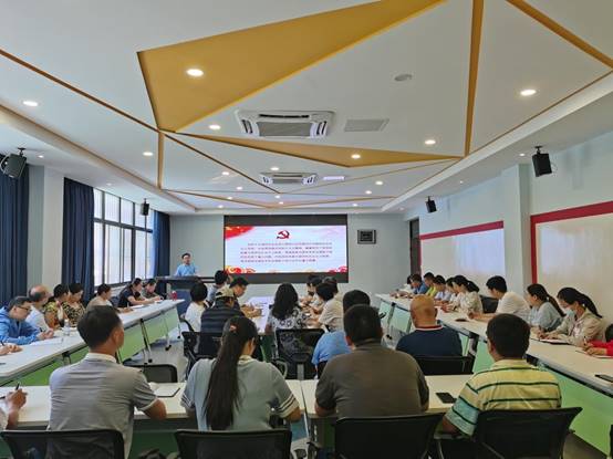 http://www.hhit.edu.cn/__local/8/7B/C5/A193469D389878F25C1B1FB4373_BDCA47C0_18C96.jpg